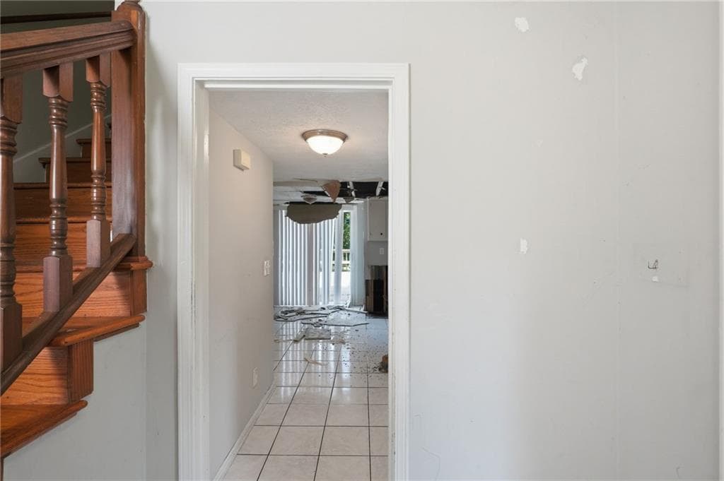 4 bedroom, 3 bathroom, 2,228 sq ft single family residence for sale at 448 Martin Road, Stone Mountain, GA 30088 — photo 7