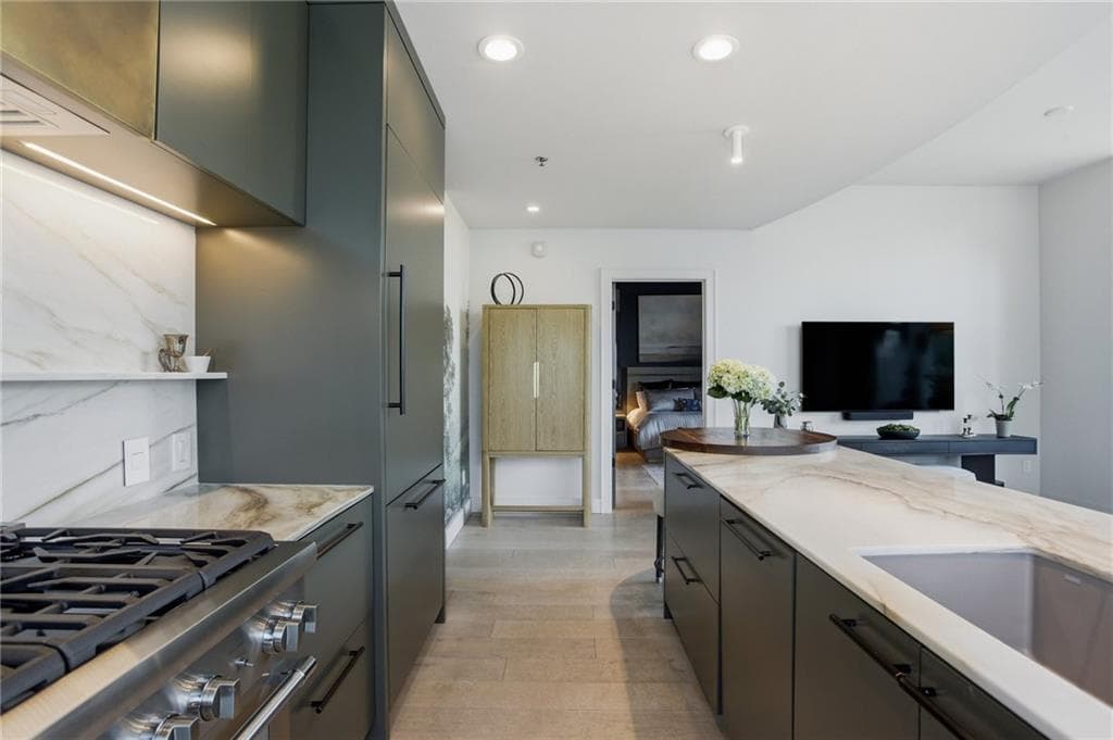 2 bedroom, 2 bathroom, 1,285 sq ft condominium for sale at 905 Juniper Street 516, Atlanta, GA 30309 — photo 7