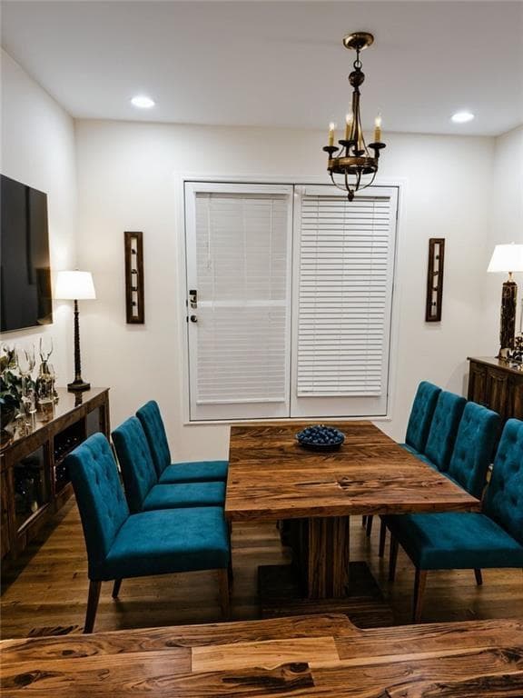 3 bedroom, 2 bathroom, 1,216 sq ft condominium for sale at 6700 Roswell Road UNIT 7A, Sandy Springs, GA 30328 — photo 4