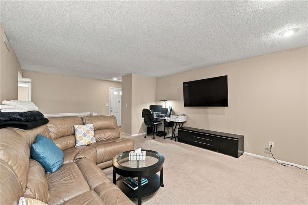 2 bedroom, 2 bathroom, 1,404 sq ft condominium for sale at 27 Little Silver Court, Smyrna, GA 30080 — photo 7