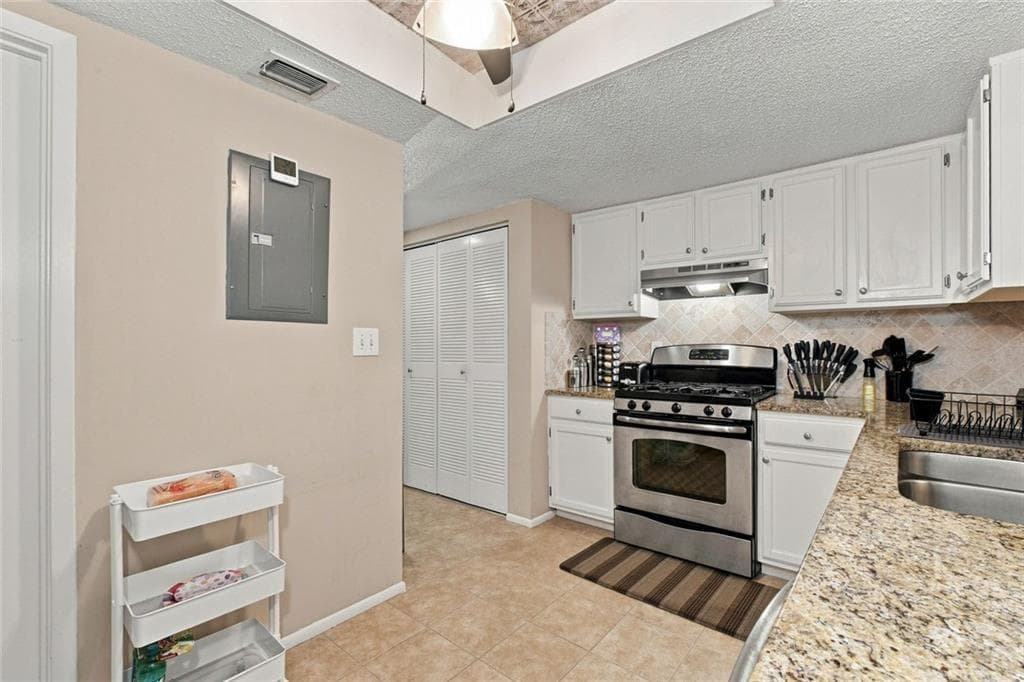 2 bedroom, 2 bathroom, 1,404 sq ft condominium for sale at 27 Little Silver Court, Smyrna, GA 30080 — photo 10