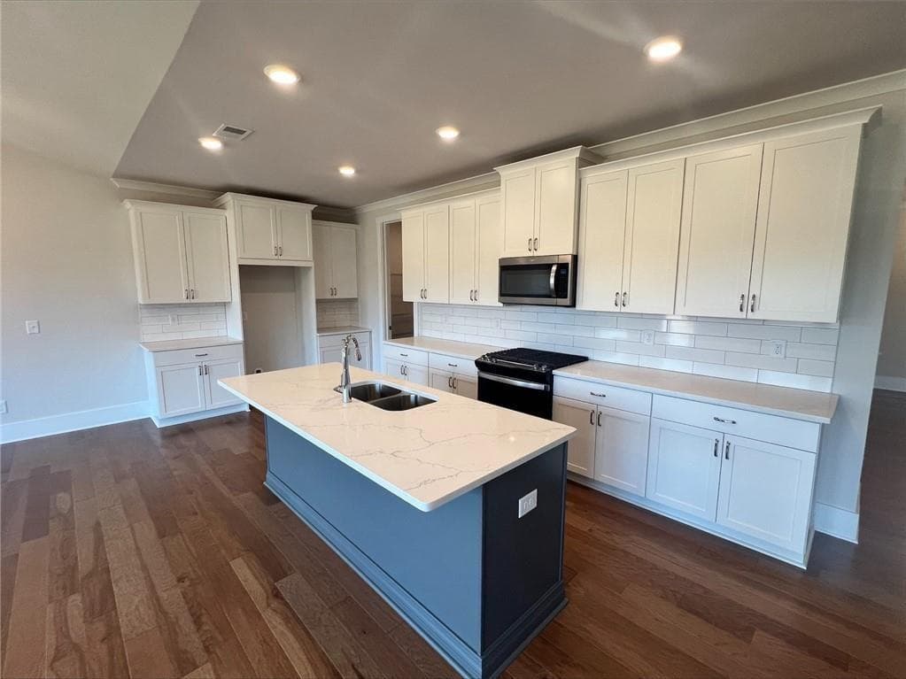 5 bedroom, 5 bathroom, 2,512 sq ft single family residence for sale at 305 Willow Cove, Canton, GA 30114 — photo 3