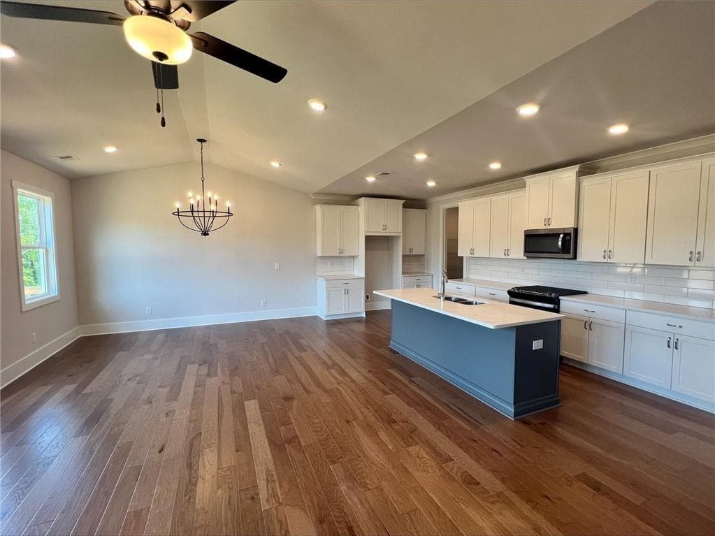 5 bedroom, 5 bathroom, 2,512 sq ft single family residence for sale at 305 Willow Cove, Canton, GA 30114 — photo 4