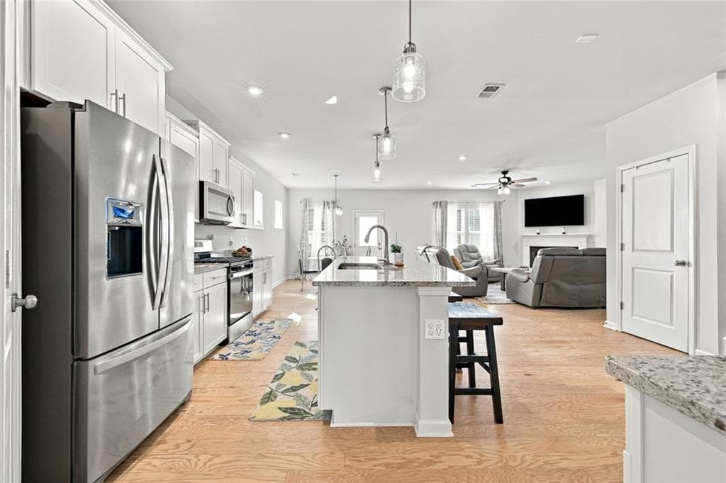3 bedroom, 3 bathroom, 3,732 sq ft single family residence for sale at 137 Poppy Street, Mcdonough, GA 30253 — photo 10