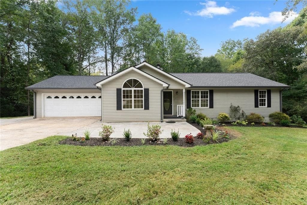 3 bedroom, 2 bathroom, 1,386 sq ft single family residence under contract at 4849 Truman Mountain Road, Gainesville, GA 30506