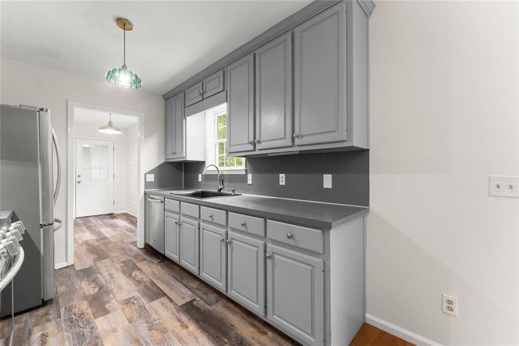 3 bedroom, 2 bathroom, 1,386 sq ft single family residence under contract at 4849 Truman Mountain Road, Gainesville, GA 30506 — photo 6