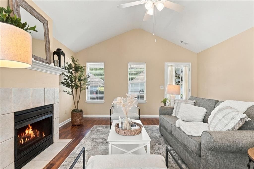 3 bedroom, 2 bathroom, 1,328 sq ft single family residence for sale at 204 Rose Cottage Drive, Woodstock, GA 30189 — photo 5