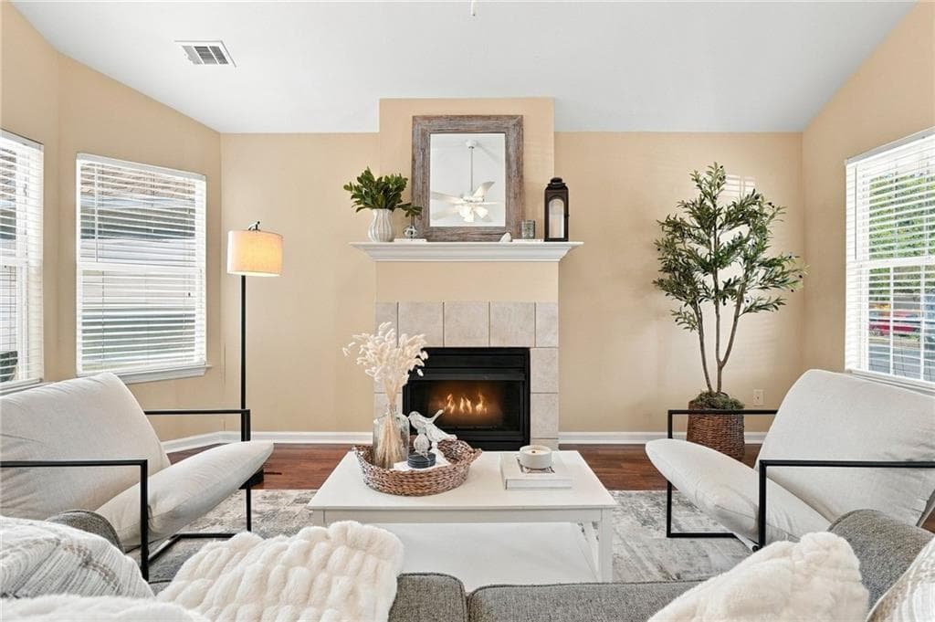 3 bedroom, 2 bathroom, 1,328 sq ft single family residence for sale at 204 Rose Cottage Drive, Woodstock, GA 30189 — photo 6