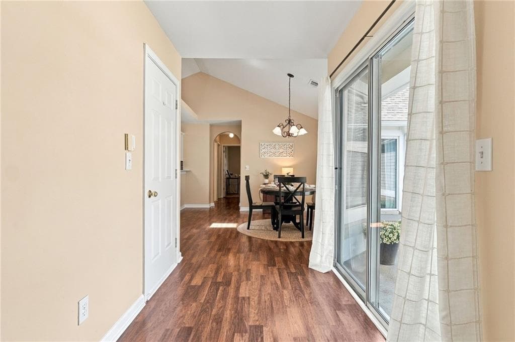 3 bedroom, 2 bathroom, 1,328 sq ft single family residence for sale at 204 Rose Cottage Drive, Woodstock, GA 30189 — photo 9
