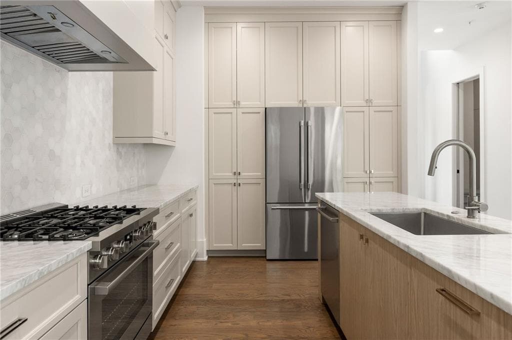 3 bedroom, 4 bathroom, 2,436 sq ft townhouse for sale at 10630 Serenbe Lane, Chattahoochee Hills, GA 30268 — photo 7