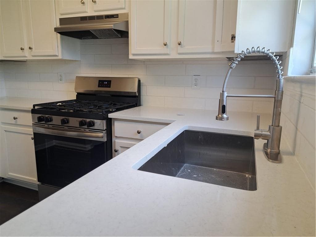 3 bedroom, 3 bathroom, 1,715 sq ft single family residence for sale at 3328 Waggoner Place, Rex, GA 30273 — photo 9