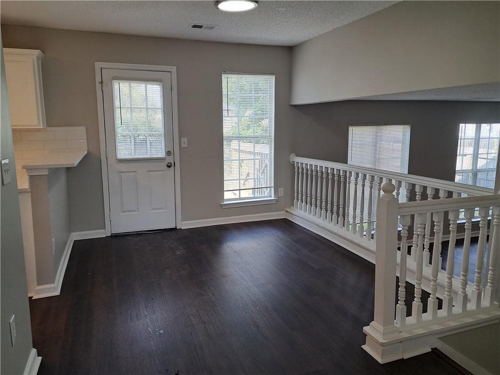 3 bedroom, 3 bathroom, 1,715 sq ft single family residence for sale at 3328 Waggoner Place, Rex, GA 30273 — photo 6