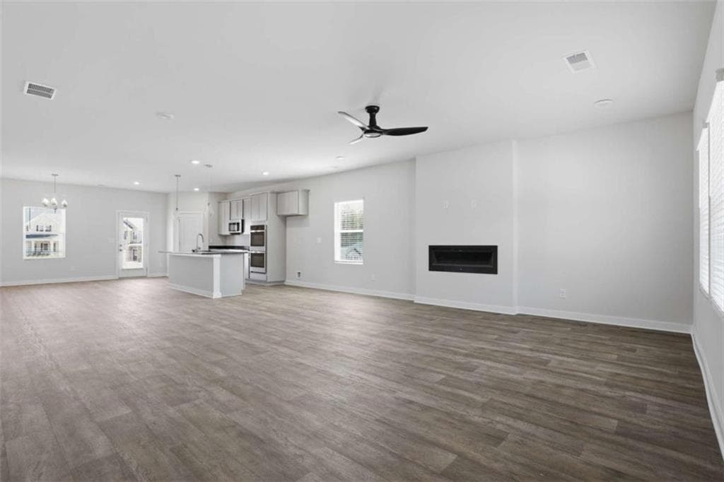 5 bedroom, 4 bathroom, 3,150 sq ft single family residence for sale at 1929 Wheat valley Circle, Conyers, GA 30013 — photo 4