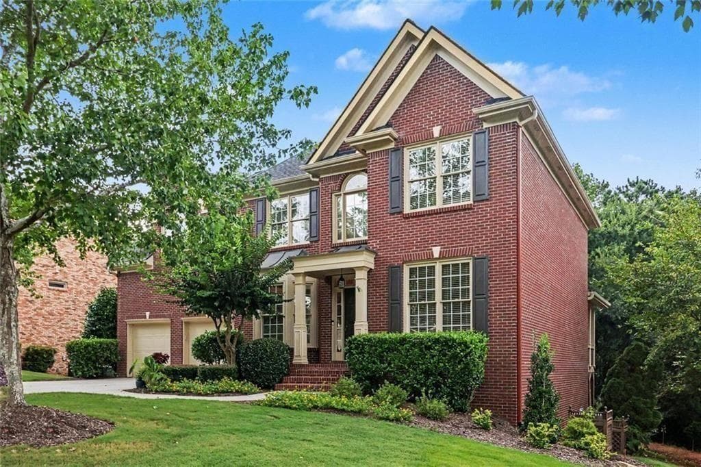 5 bedroom, 4 bathroom, 4,802 sq ft single family residence for sale at 669 Grand Folia Court, Sugar Hill, GA 30518 — photo 2