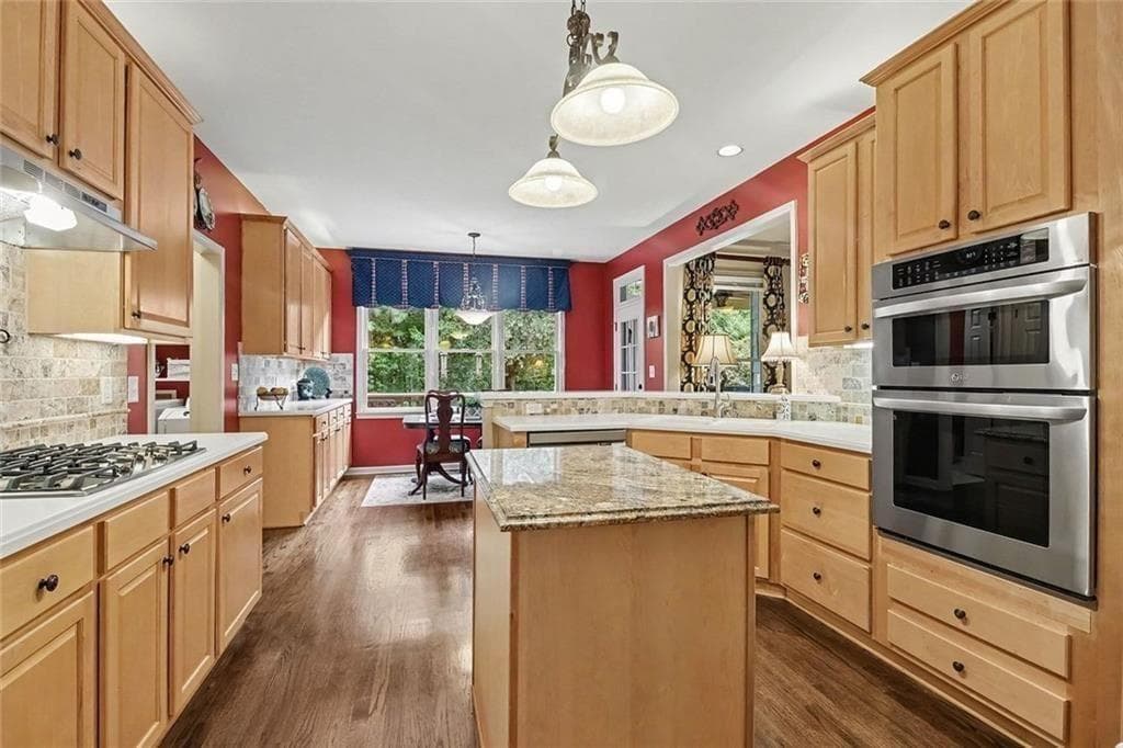 5 bedroom, 4 bathroom, 4,802 sq ft single family residence for sale at 669 Grand Folia Court, Sugar Hill, GA 30518 — photo 10