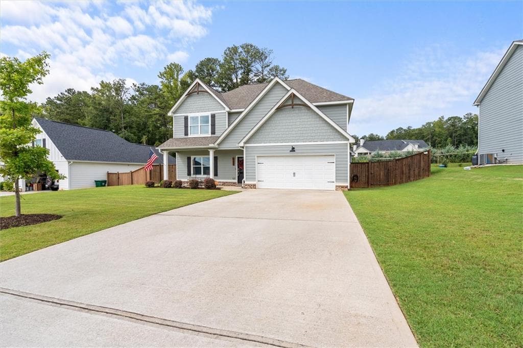 4 bedroom, 3 bathroom, 2,637 sq ft single family residence for sale at 145 Springwood Drive, Carrollton, GA 30117 — photo 2