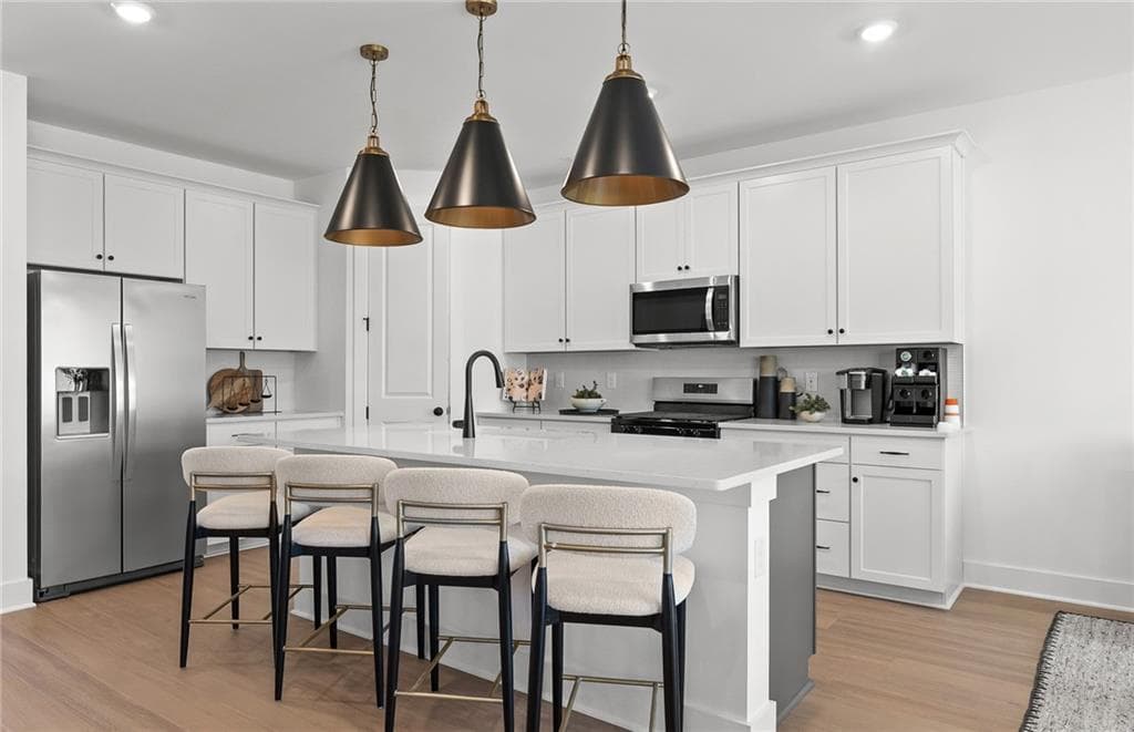 5 bedroom, 3 bathroom, 2,683 sq ft single family residence for sale at 264 Kilmington Court, Mcdonough, GA 30253 — photo 6