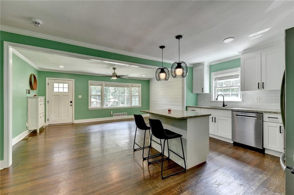 3 bedroom, 2 bathroom, 1,238 sq ft single family residence for sale at 2587 N Clark Drive, East Point, GA 30344 — photo 8