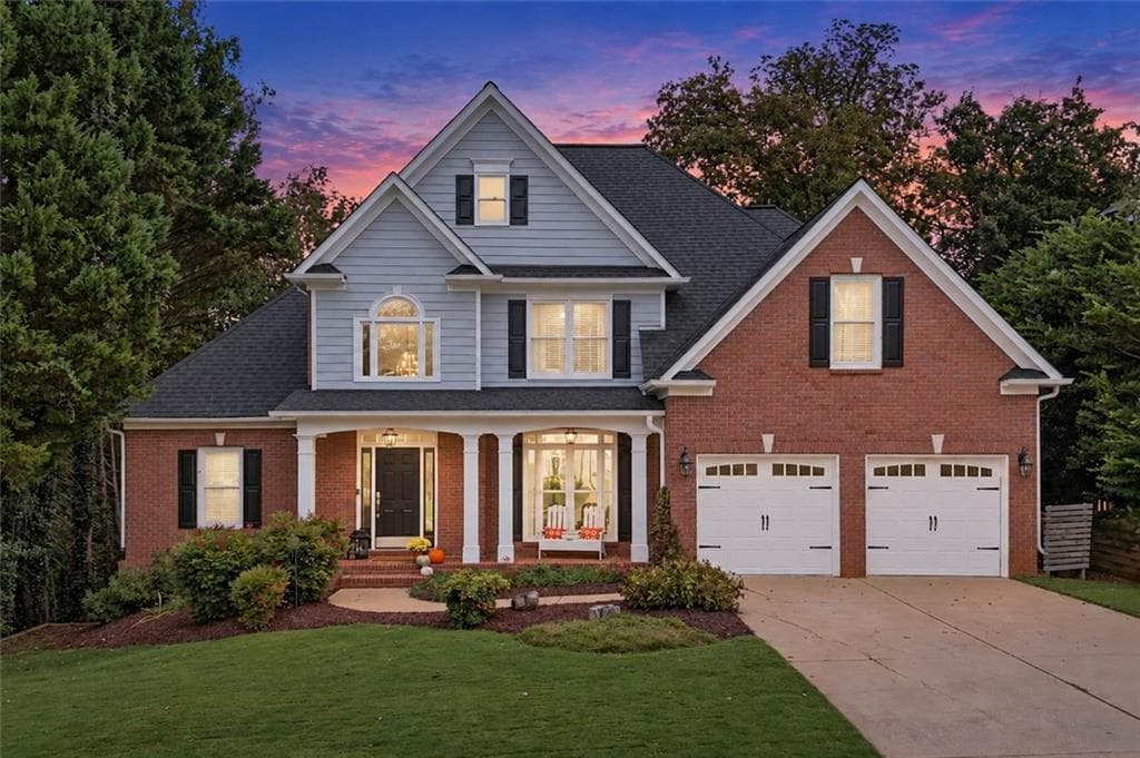 5 bedroom, 3 bathroom, 2,784 sq ft single family residence for sale at 5425 Avonshire Lane, Cumming, GA 30040 — photo 2