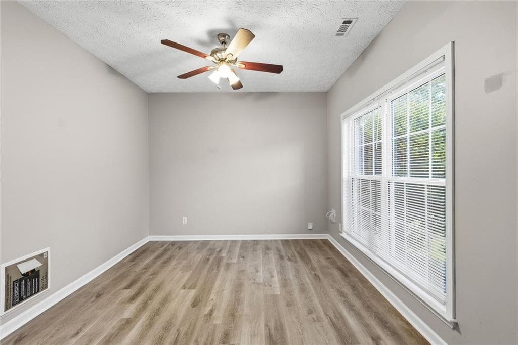 5 bedroom, 3 bathroom, 3,440 sq ft single family residence for sale at 751 Mesa Road, Mcdonough, GA 30253 — photo 5