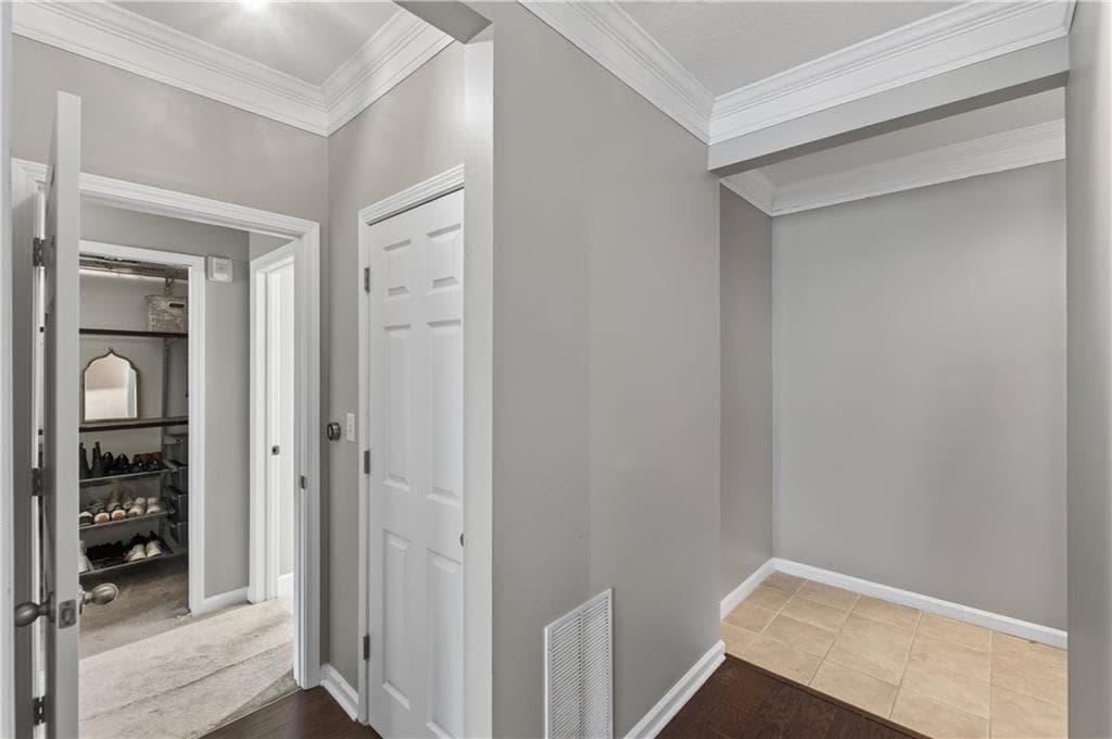 1 bedroom, 1 bathroom, 895 sq ft condominium for sale at 4203 Westchester Ridge, Atlanta, GA 30329 — photo 3