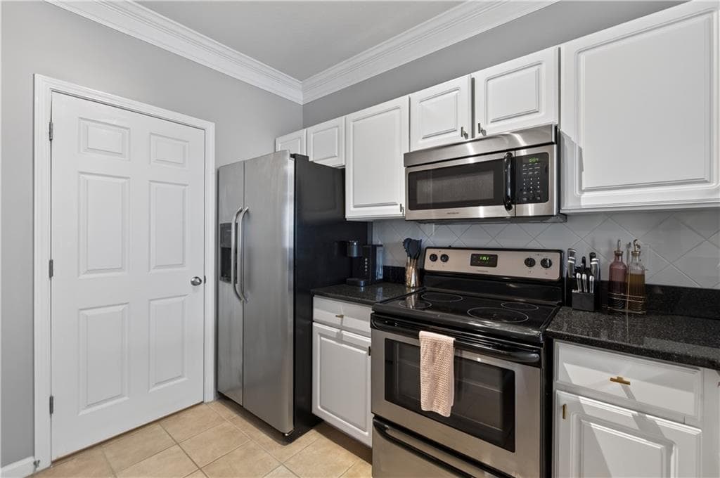 1 bedroom, 1 bathroom, 895 sq ft condominium for sale at 4203 Westchester Ridge, Atlanta, GA 30329 — photo 8