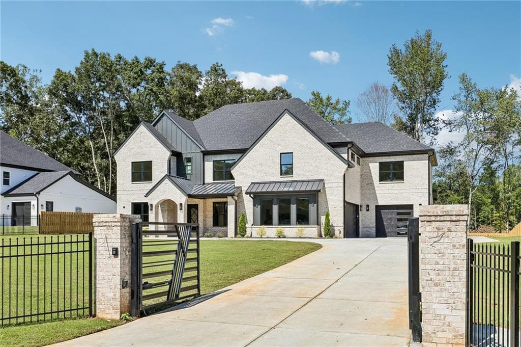 4 bedroom, 6 bathroom, 5,634 sq ft single family residence for sale at 4746 Braselton Hwy, Hoschton, GA 30548 — photo 2
