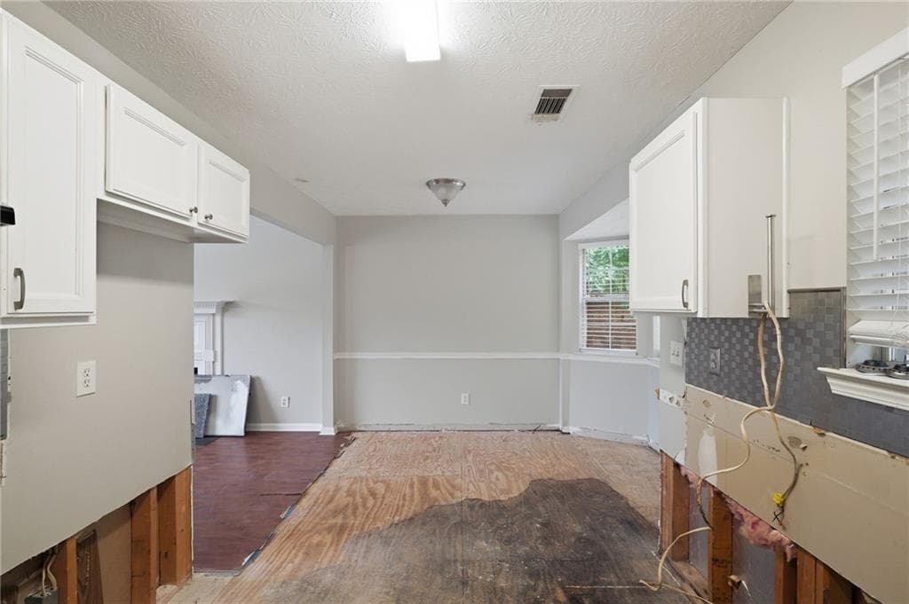 3 bedroom, 2 bathroom, 1,483 sq ft single family residence for sale at 222 Brenda Ellen Drive, Newnan, GA 30265 — photo 9