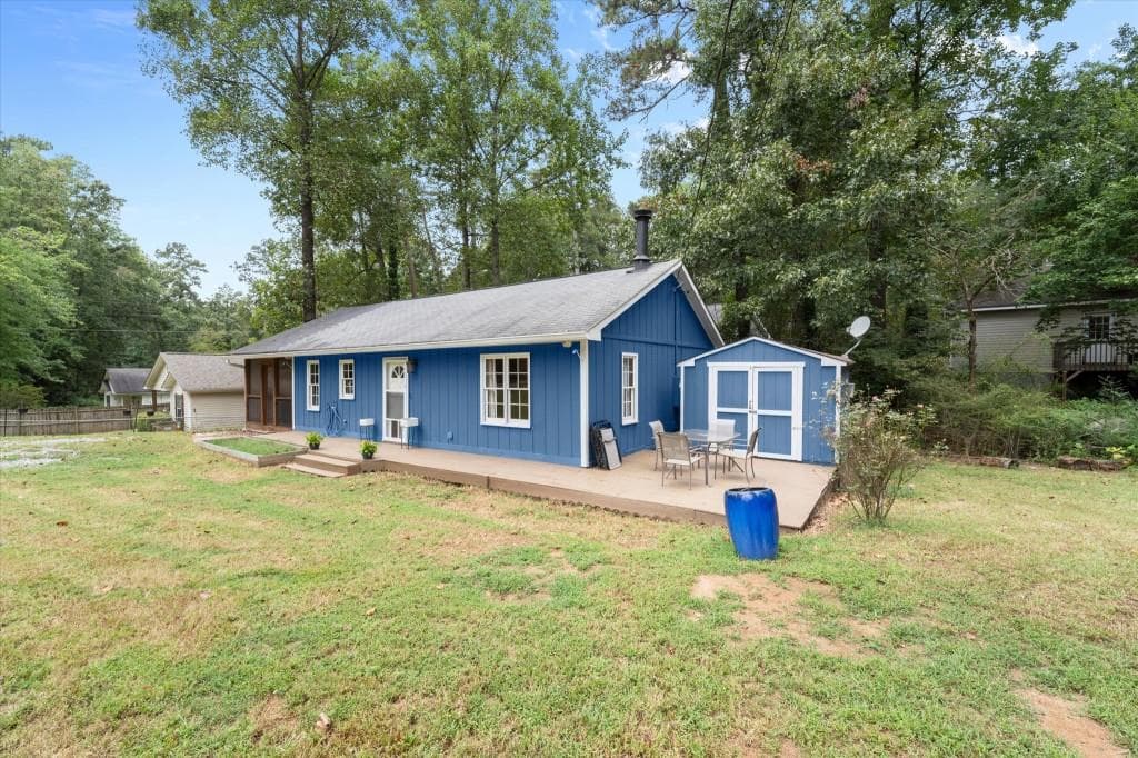2 bedroom, 2 bathroom, 924 sq ft single family residence for sale at 4035 Hawk Street, Cumming, GA 30041 — photo 6