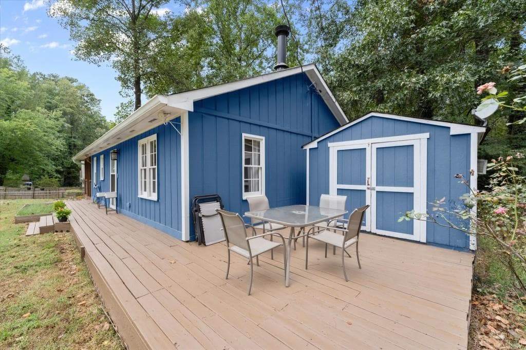 2 bedroom, 2 bathroom, 924 sq ft single family residence for sale at 4035 Hawk Street, Cumming, GA 30041 — photo 7