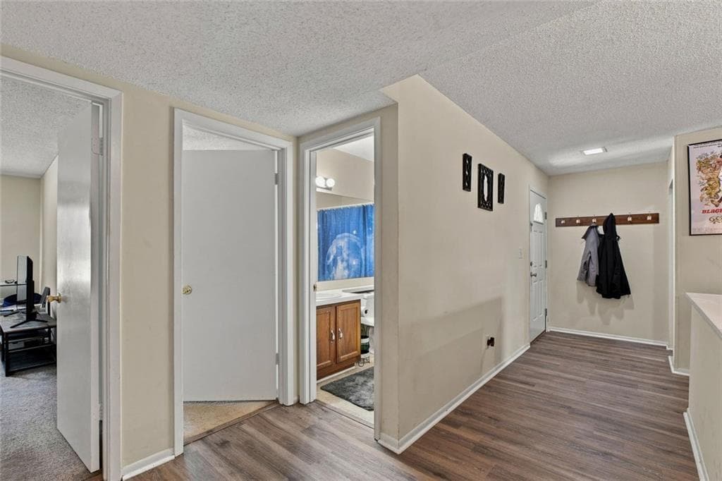 2 bedroom, 2 bathroom, 1,404 sq ft condominium for sale at 27 Doranne Court 27, Smyrna, GA 30080 — photo 5