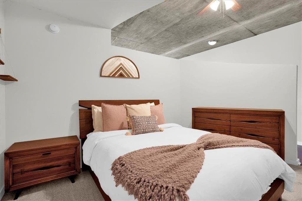 1 bedroom, 1 bathroom, 789 sq ft condominium for sale at 3324 Peachtree Road 1307, Atlanta, GA 30326 — photo 4
