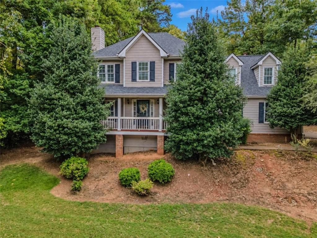4 bedroom, 3 bathroom, 2,221 sq ft single family residence under contract at 220 Timber Laurel Lane, Lawrenceville, GA 30043 — photo 2