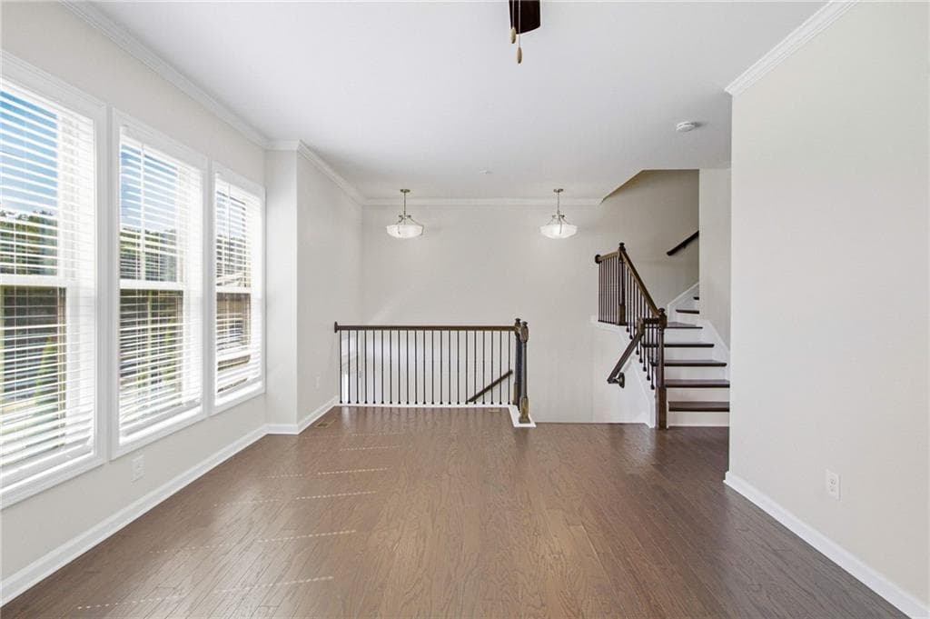 3 bedroom, 4 bathroom, 2,267 sq ft single family residence for sale at 402 Montclair Court, Woodstock, GA 30188 — photo 8