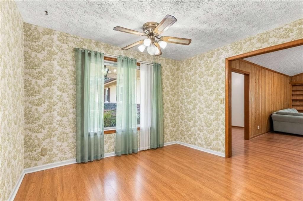 3 bedroom, 2 bathroom, 1,822 sq ft single family residence for sale at 191 MURPHY Avenue, Lawrenceville, GA 30044 — photo 8