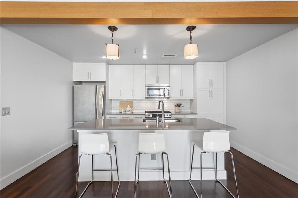 2 bedroom, 2 bathroom, 1,880 sq ft condominium for sale at 1100 Howell Mill Road 503, Atlanta, GA 30318 — photo 2