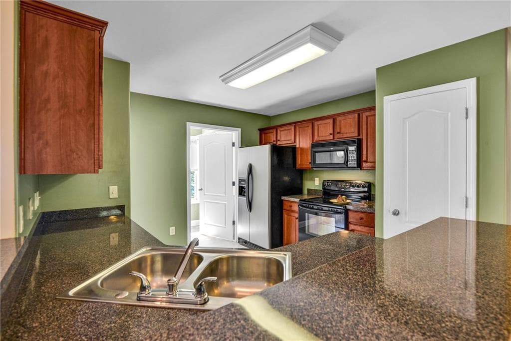 5 bedroom, 3 bathroom, 2,438 sq ft single family residence for sale at 3783 Refinement Way, Douglasville, GA 30135 — photo 10