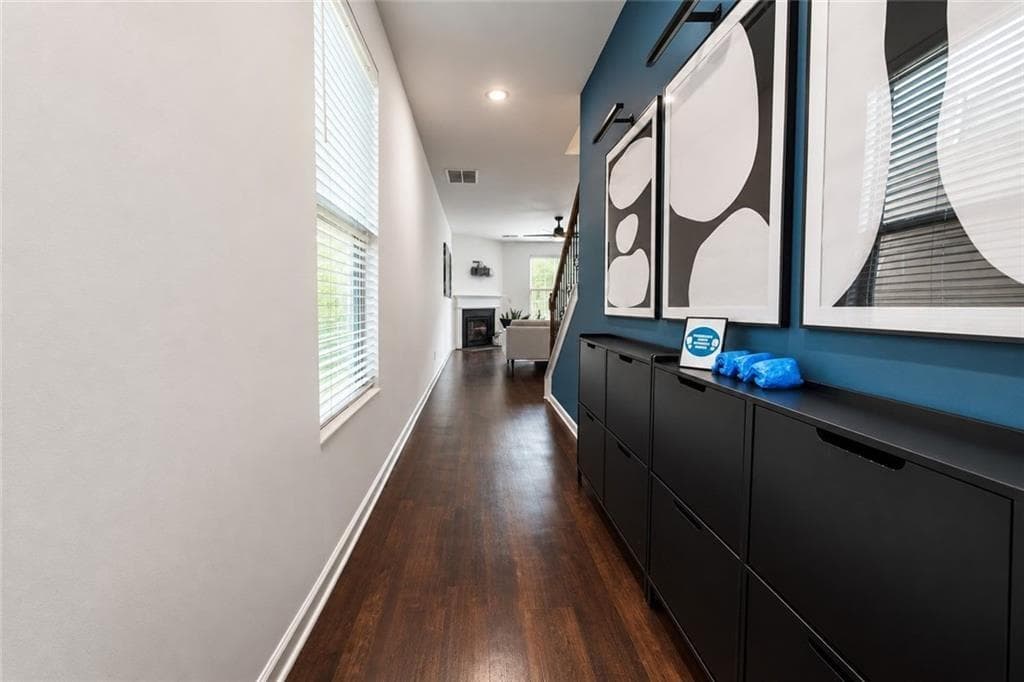 3 bedroom, 3 bathroom, 2,005 sq ft single family residence for rent at 5114 Rapahoe Trail, Atlanta, GA 30349 for $2,360 a month — photo 3