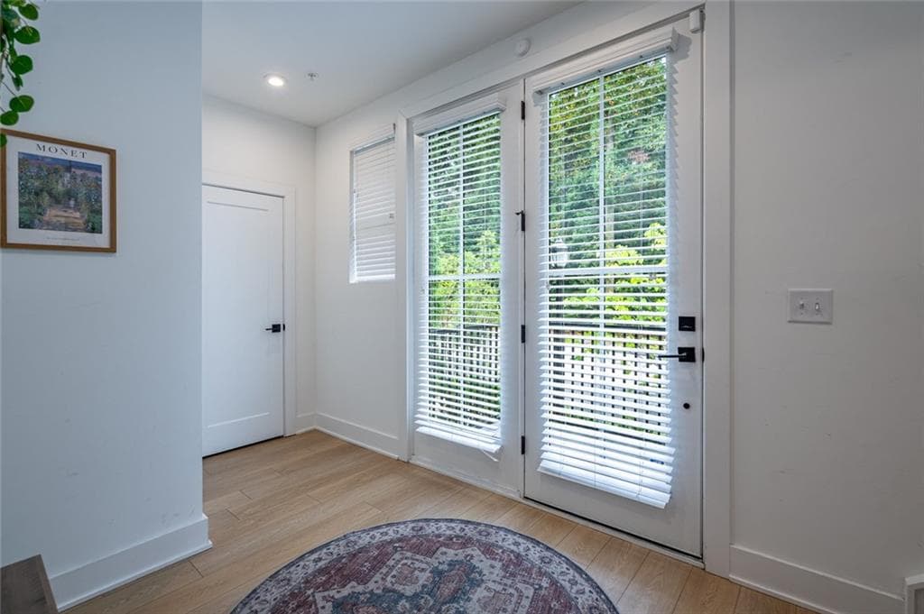 3 bedroom, 4 bathroom, 1,814 sq ft townhouse for sale at 1840 Gotham Lane, Atlanta, GA 30324 — photo 5