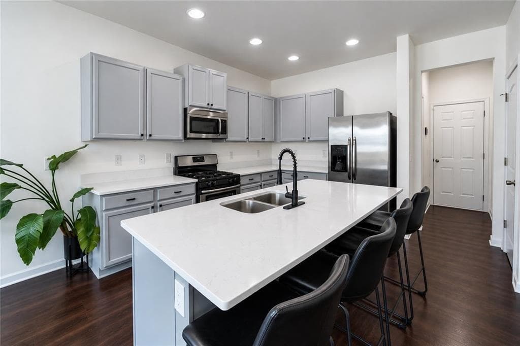 3 bedroom, 3 bathroom, 2,005 sq ft single family residence for rent at 5114 Rapahoe Trail, Atlanta, GA 30349 for $2,360 a month — photo 9