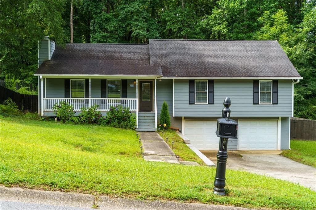 4 bedroom, 2 bathroom, 2,251 sq ft single family residence for sale at 2641 Foxglove Drive, Marietta, GA 30064 — photo 1 of 32
