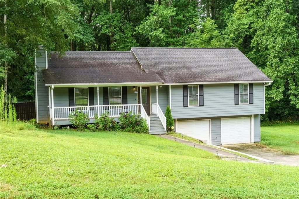 4 bedroom, 2 bathroom, 2,251 sq ft single family residence for sale at 2641 Foxglove Drive, Marietta, GA 30064 — photo 4
