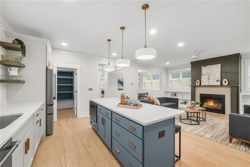 4 bedroom, 3 bathroom, 2,500 sq ft single family residence for sale at 347 Seventh Avenue, Scottdale, GA 30079 — photo 7