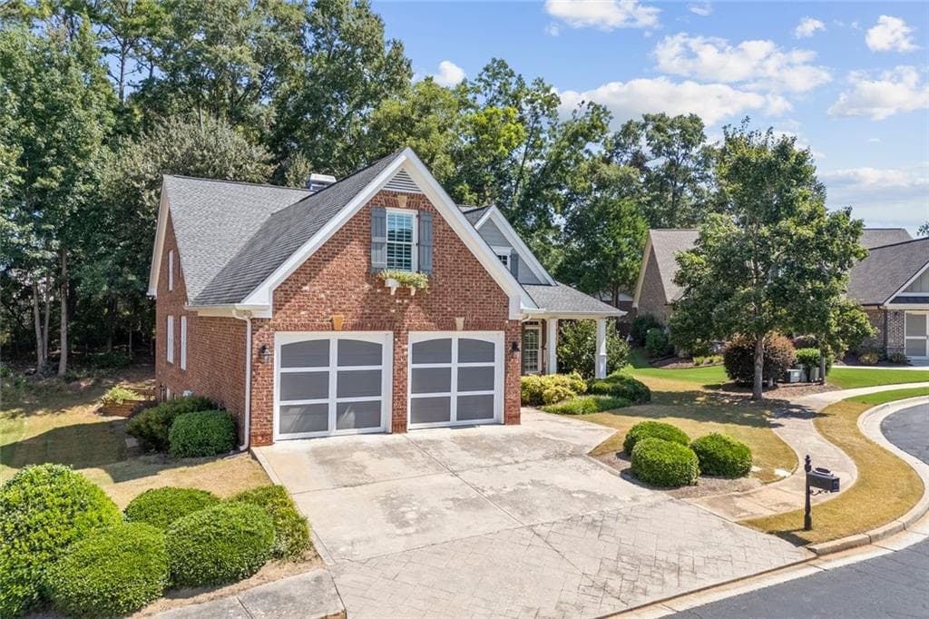 4 bedroom, 3 bathroom, 2,883 sq ft single family residence for sale at 839 Legends Drive, Monroe, GA 30655 — photo 3