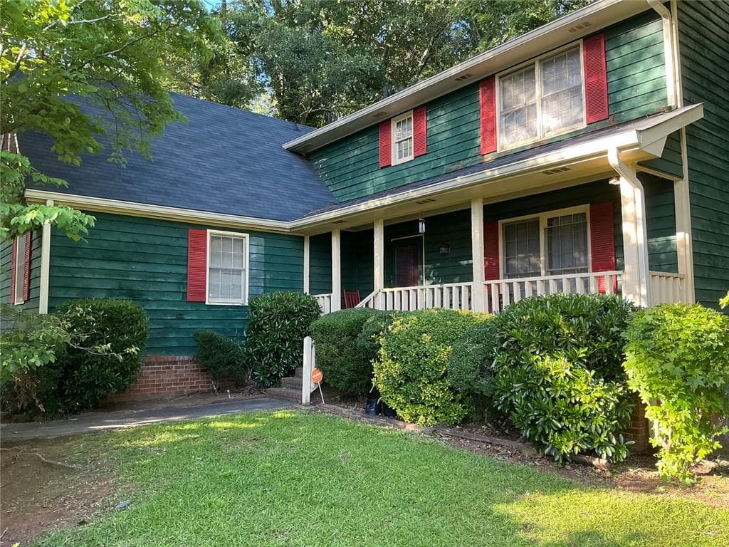 4 bedroom, 3 bathroom, 2,479 sq ft single family residence under contract at 1454 Albans Court, Lithonia, GA 30058 — photo 10