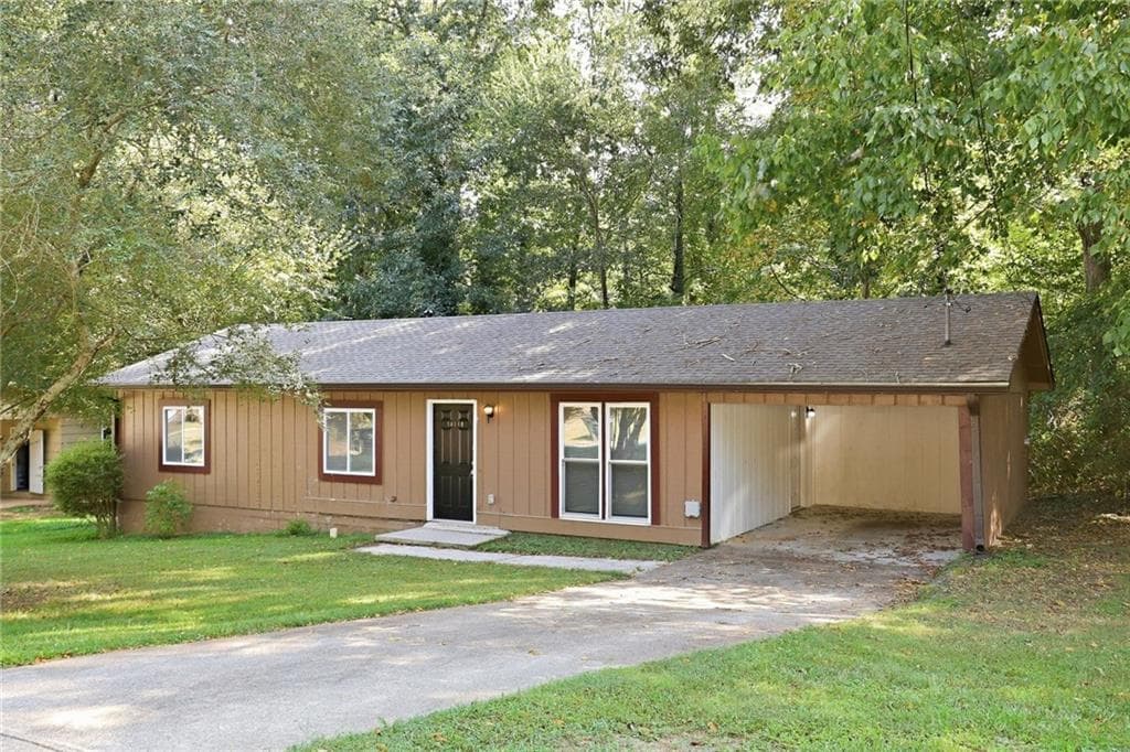 3 bedroom, 1 bathroom, 1,080 sq ft single family residence for rent at 10140 Morris Drive, Covington, GA 30014 for $1,380 a month — photo 2