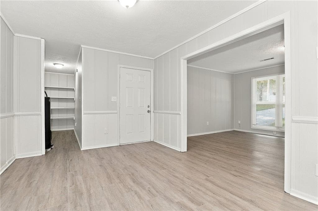 3 bedroom, 1 bathroom, 1,080 sq ft single family residence for rent at 10140 Morris Drive, Covington, GA 30014 for $1,380 a month — photo 6