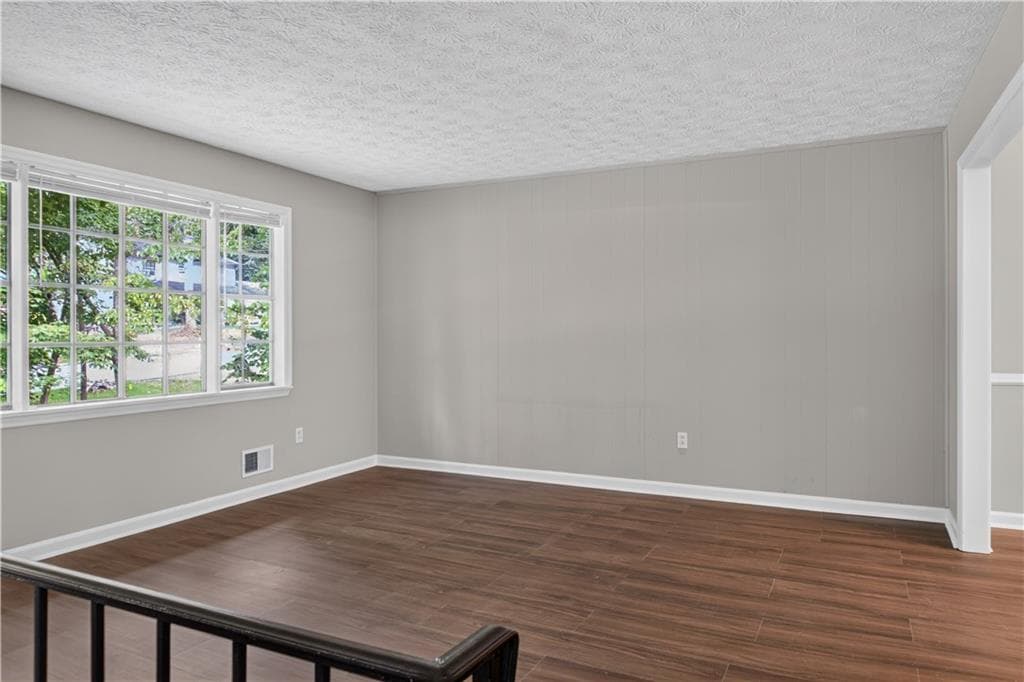 4 bedroom, 3 bathroom, 2,368 sq ft single family residence for sale at 8948 Raven Drive, Jonesboro, GA 30238 — photo 7