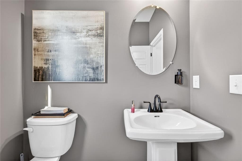 4 bedroom, 3 bathroom, 2,372 sq ft single family residence for sale at 108 Alcovy Trail, Calhoun, GA 30701 — photo 5