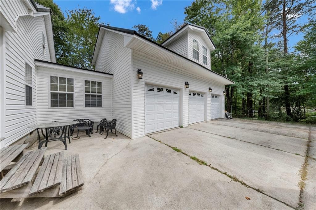 3 bedroom, 3 bathroom, 2,910 sq ft single family residence for sale at 1011 Rainey Road, Temple, GA 30179 — photo 6